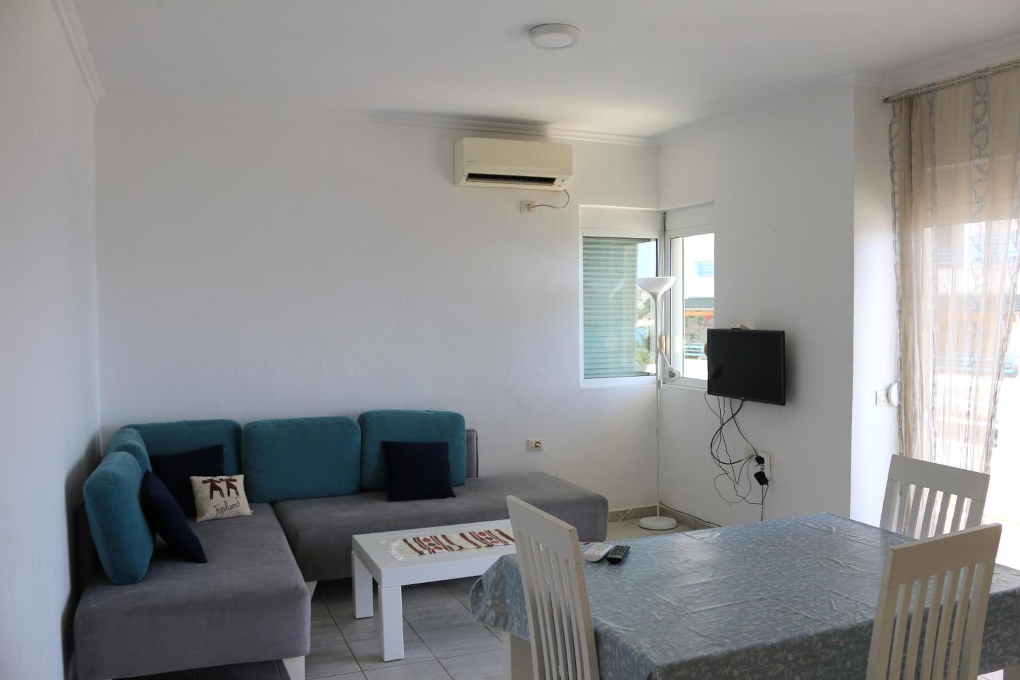 Robin Sea View Apartment Sarandë Buitenkant foto